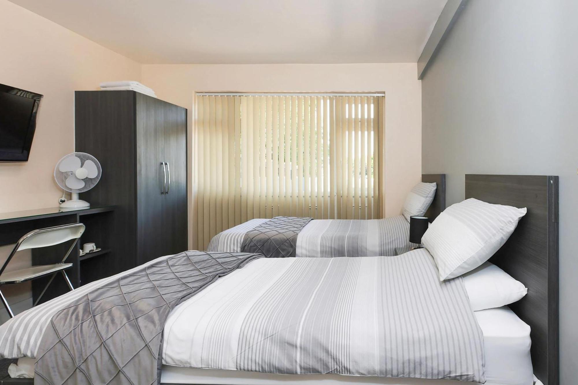 Oyo Honeycroft Lodge Uxbridge Luaran gambar