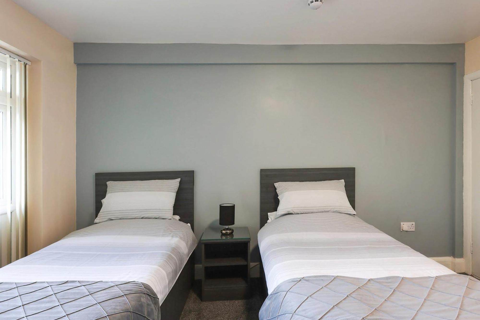 Oyo Honeycroft Lodge Uxbridge Luaran gambar