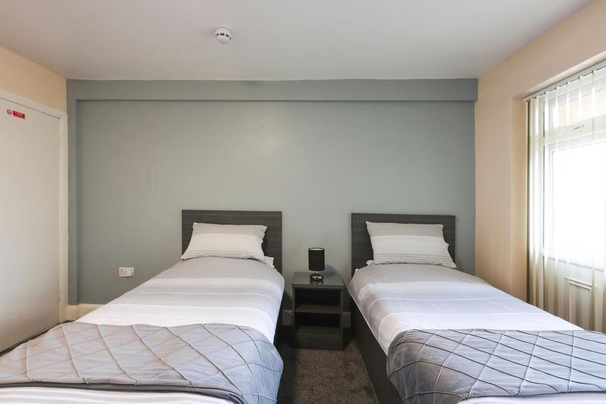 Oyo Honeycroft Lodge Uxbridge Luaran gambar