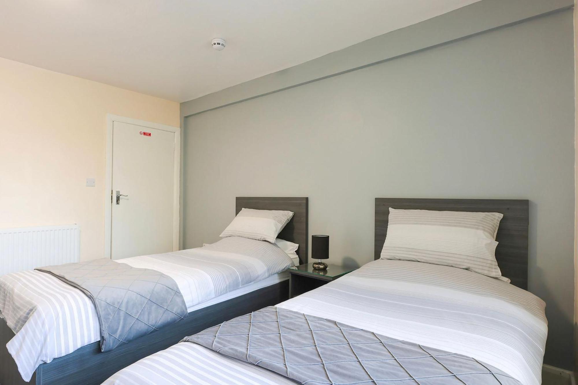 Oyo Honeycroft Lodge Uxbridge Luaran gambar